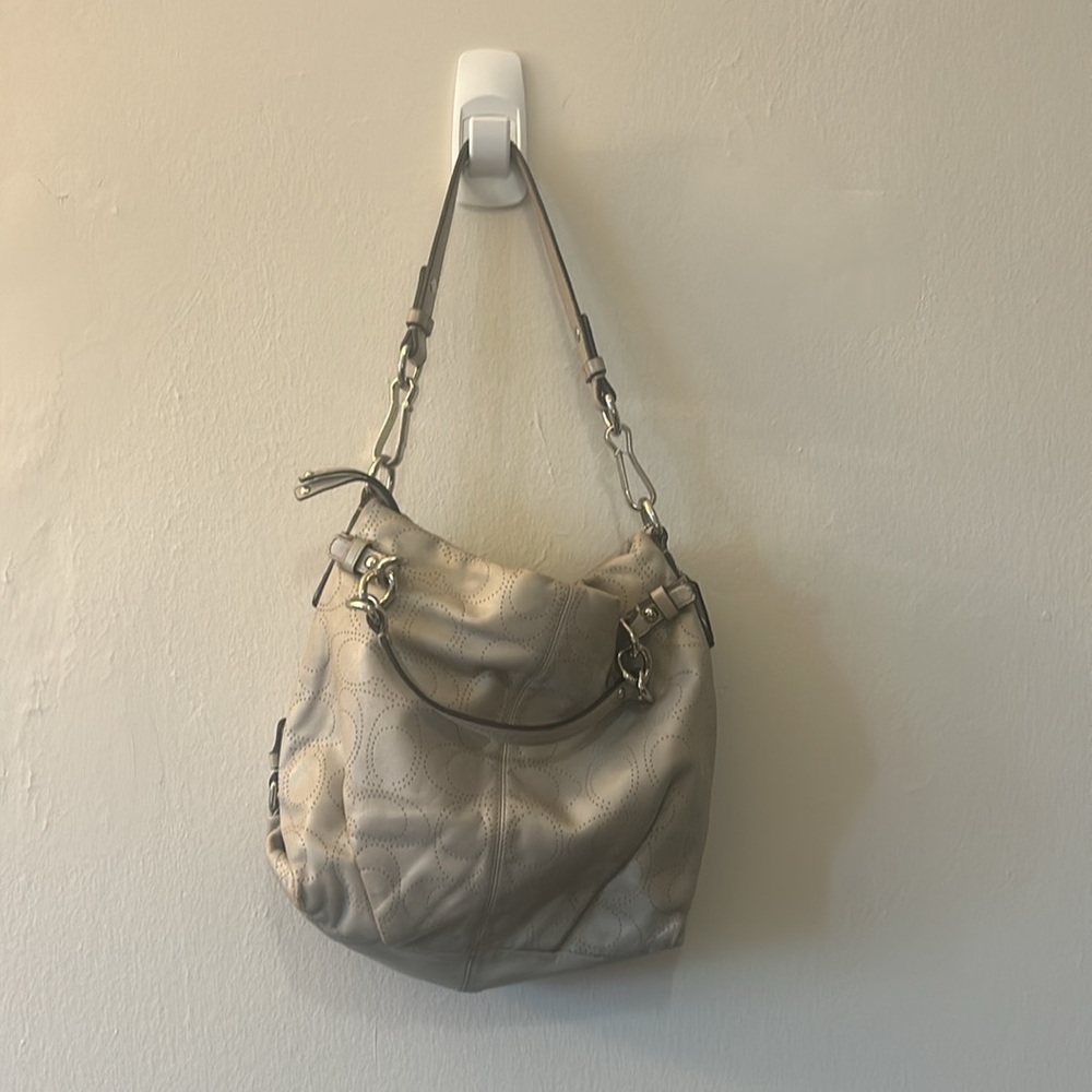 Coach Beige Leather Shoulder Bag